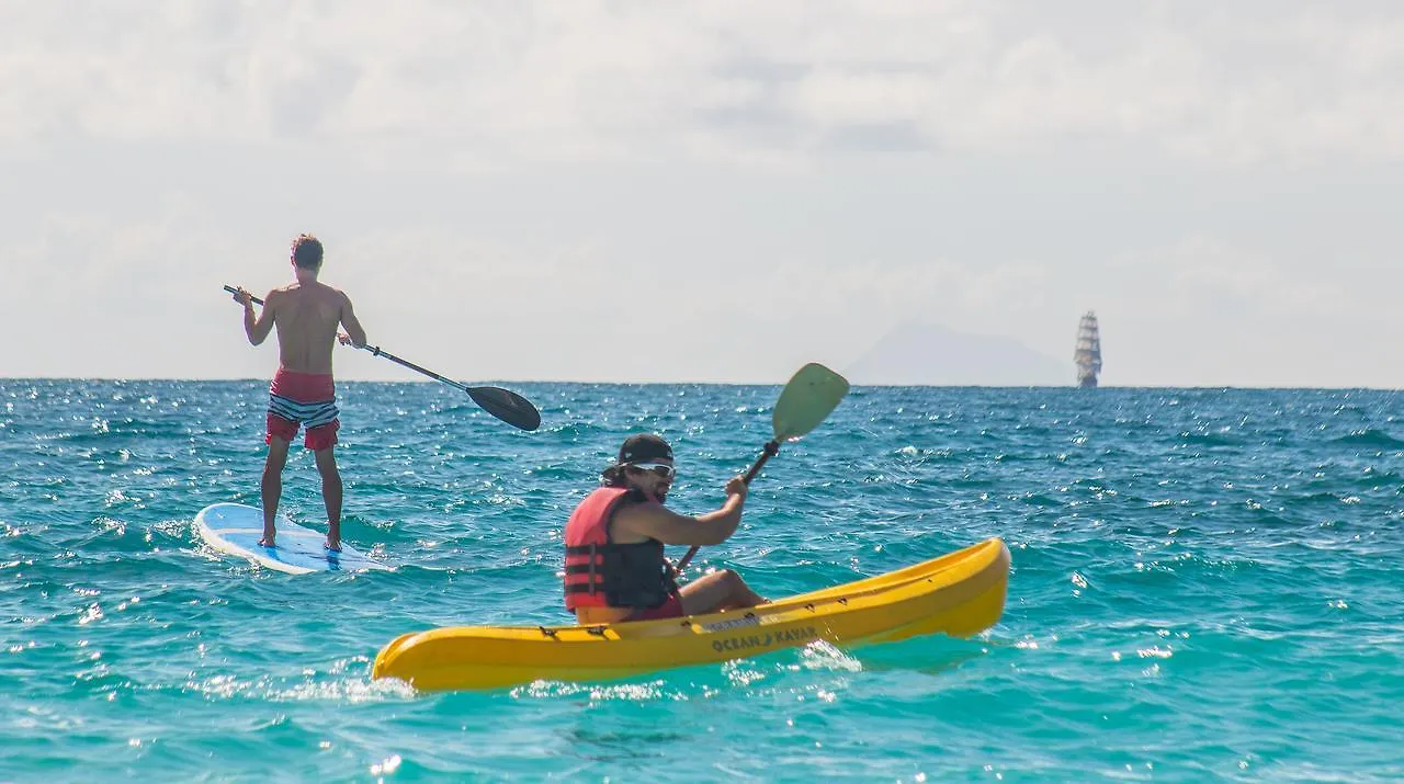 El Zafiro Boutique Hotel Maho Reef