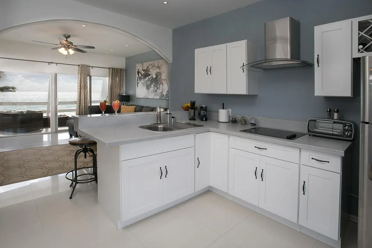 El Zafiro Boutique Hotel Maho Reef 3*,  Sint Maarten/Saint Martin