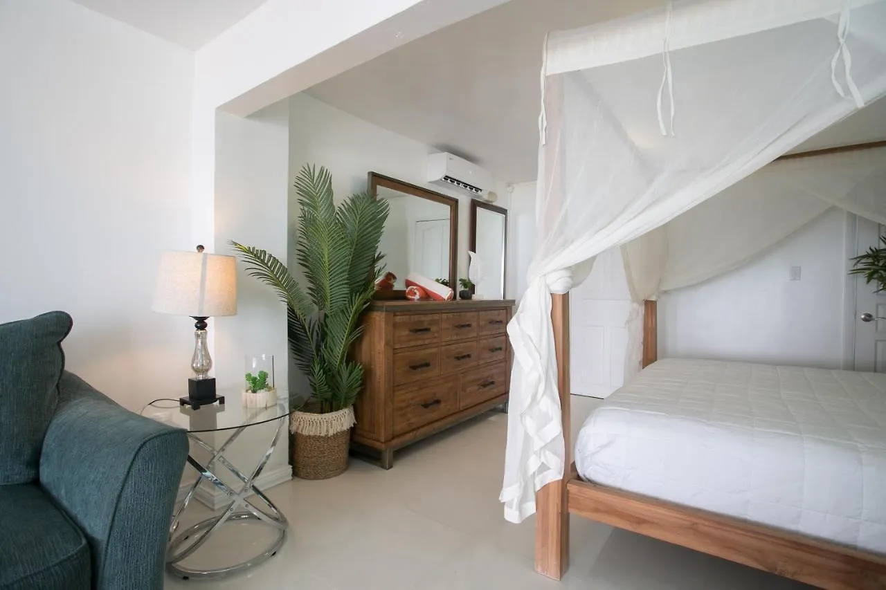 El Zafiro Boutique Hotel Maho Reef